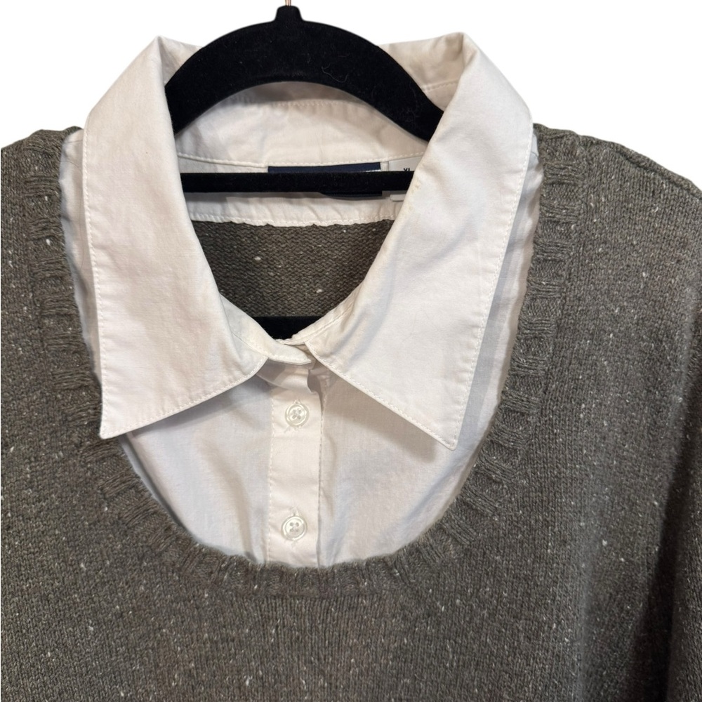 Croft & Barrow‎ Women's Charcoal Sweater with White Collar - Picture 3 of 8